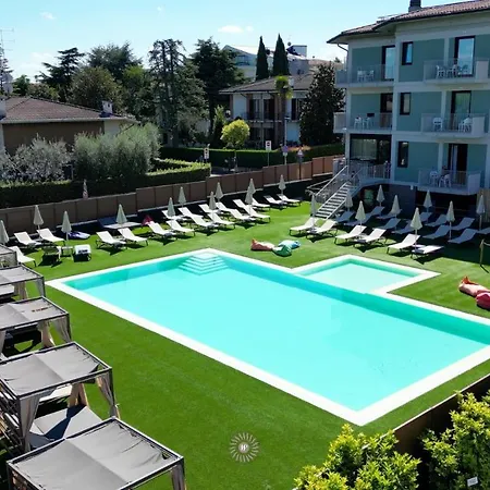 Otel Puccini Peschiera del Garda